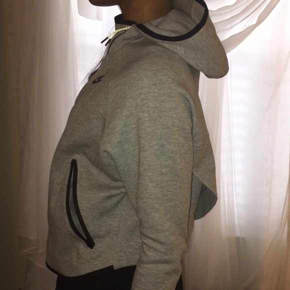 Nike hooded jacket - Picture 5 of 7